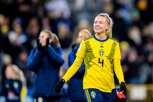 Hanna Glas of Sweden celebrates