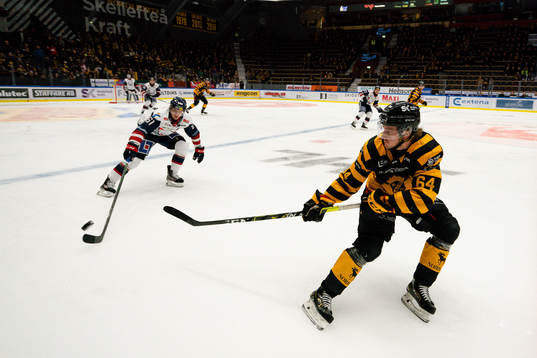 Linköpings Markus Ljungh och Skellefteås Jonathan Pudas