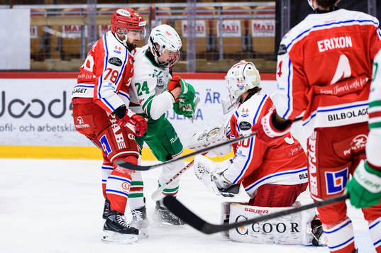 Timrås Robin Hanzl och Rögles Marco Kasper