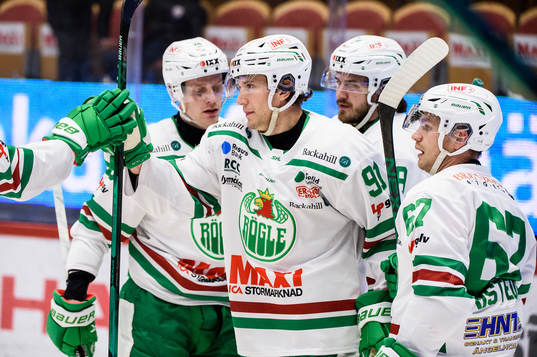 Rögles Adam Tambellini jublar