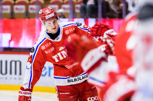 Timrås Sebastian Hartmann jublar