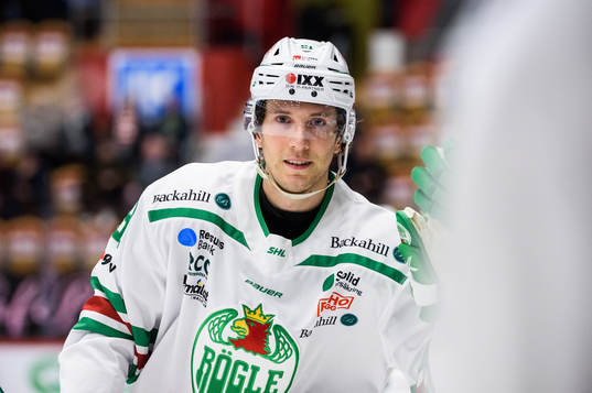 Rögles Adam Tambellini jublar