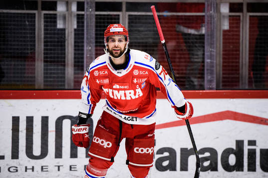 Timrås Robin Hanzl jublar