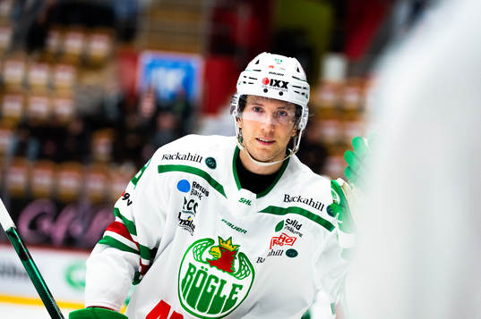 Rögles Adam Tambellini jublar