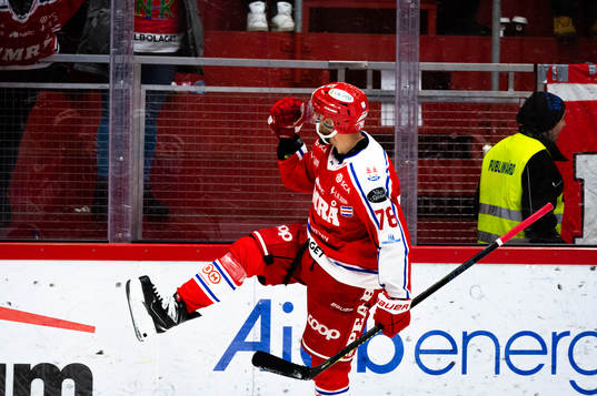 Timrås Robin Hanzl jublar