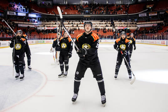Brynäs Oskar Kvist jublar