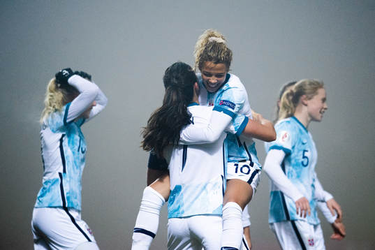 Celin Bizet Ildhusøy of Norway celebrates with Ingrid