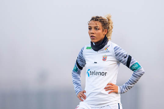 Celin Bizet Ildhusøy of Norway warms up