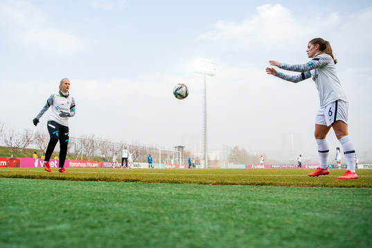 Amalie Vevle Eikeland and Maren Mjelde of Norway warm up