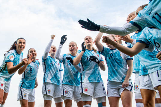 Ingrid Syrstad Engen, Vilde Bøe Risa, Julie Blakstad, Guro
