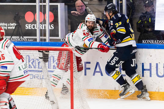s Måns Lindbäck
