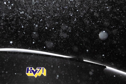 HV71s logotyp på Husqvarna Garden