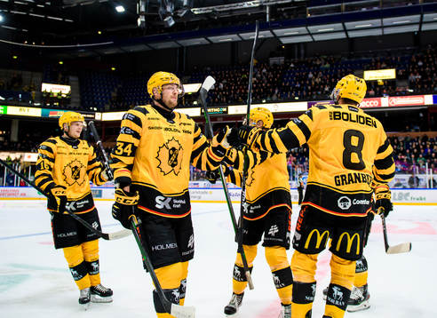 Skellefteås Tom Kühnhackl jublar