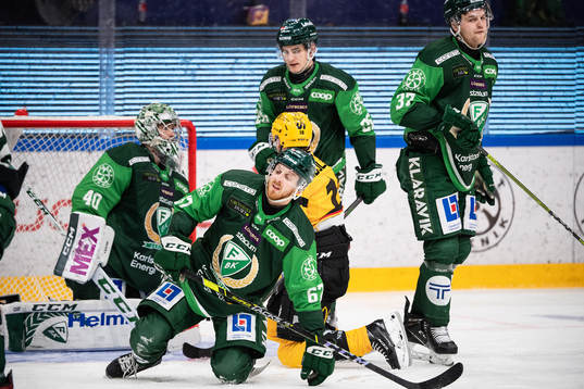 Färjestads Pontus Widerström, Joel Nyström och Adam