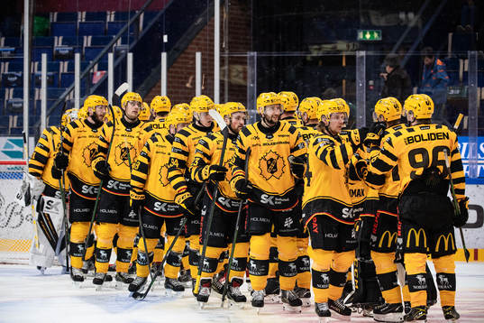 Skellefteås spelare jublar