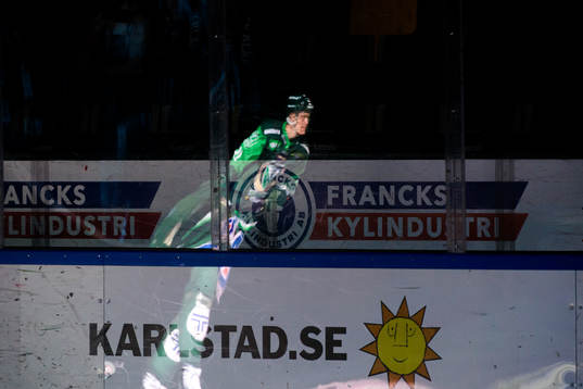 Reflektion av Färjestads Carl Jakobsson