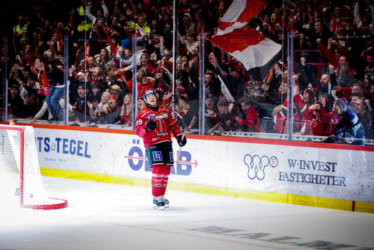 Örebros Joel Mustonen jublar