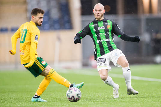 Dalkurds Haron Ahmed Zubair och GAIS Niklas Andersen