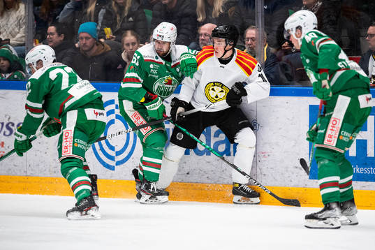 Rögles Ludvig Larsson och Brynäs Noel Gunler