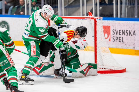 Rögles Ryan McKiernan och Brynäs Nicklas Danielsson
