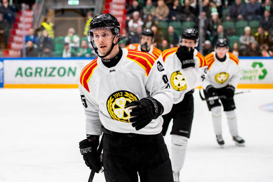 Brynäs Nick Olesen jublar