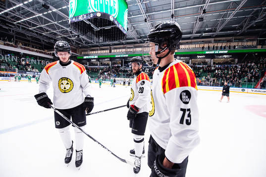 Brynäs Oskar Kvist, Oula Palve och Theo Lindstein deppar