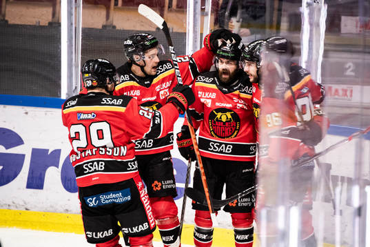 Luleås Konstantin Komarek jublar