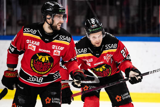 Luleås Juhani Tyrväinen jublar