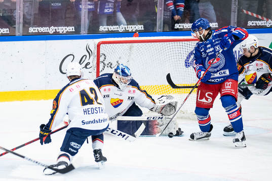 Djurgårdens målvakt Mantas Armalis och Oskarshamns Hynek