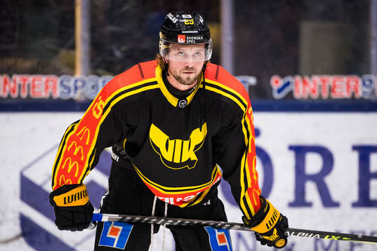 Västerås Marcus Bergman innan ishockeymatchen i