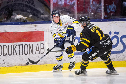 s Victor Sjöholm och Västerås Anton Svensson