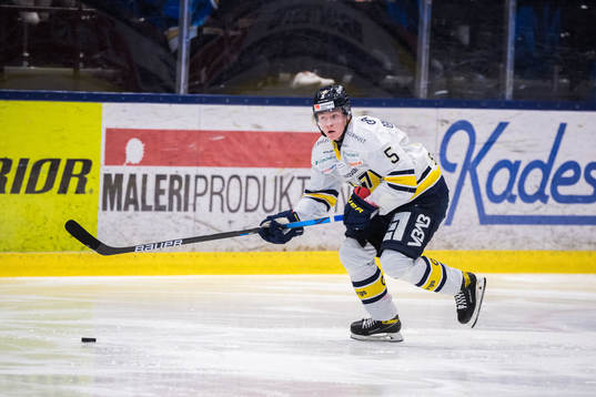 s Victor Sjöholm