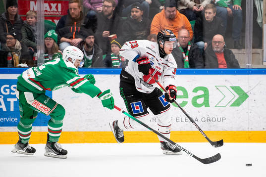 Rögles Brady Ferguson och Örebros Christopher Mastomäki