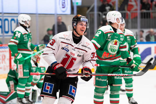 Örebros Christopher Mastomäki jublar