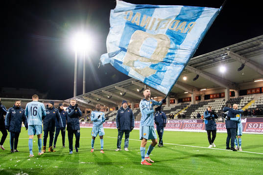Djurgårdens Haris Radetinac tackar fansen