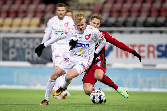 Degerfors Karl Axel Lindahl och Östersunds Henrik Bellman