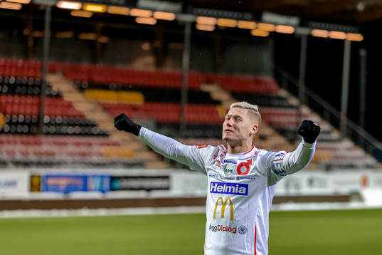 Degerfors Victor Edvardsen jublar