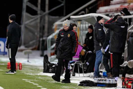 Östersunds assisterande tränare Jussi Kontinen deppar