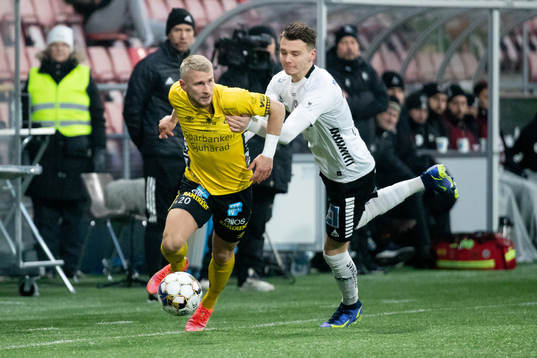 Elfsborgs Simon Strand och Örebros Jake Larsson