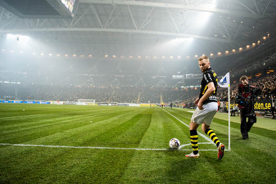 s Sebastian Larsson