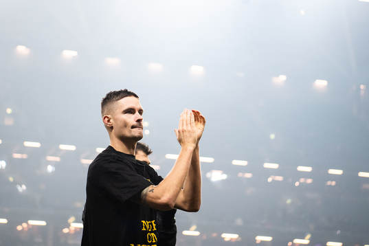 s Mikael Lustig