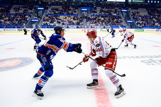 Växjös Joel Persson och Timrås Sebastian Hartmann