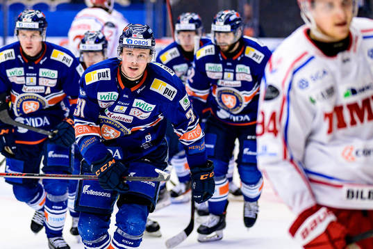 Växjös Olle Lycksell jublar