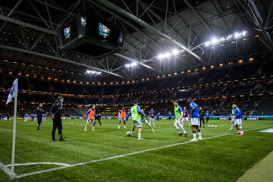 Sirius spelare värmer upp