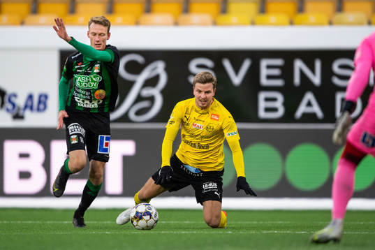 Varbergs Alexander Johansson och Mjällbys Joel Nilsson