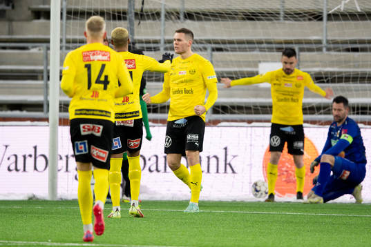 Mjällbys Jacob Bergström jublar