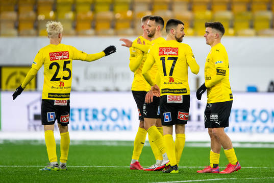 Mjällbys spelare jublar