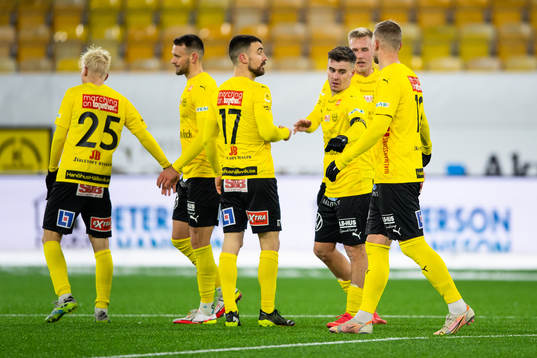 Mjällbys spelare jublar