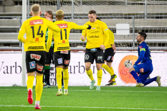 Mjällbys Jacob Bergström jublar