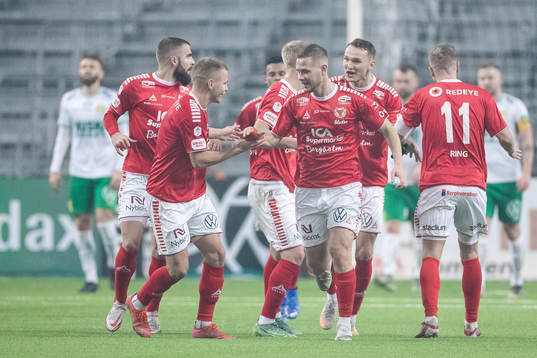 Kalmars Erik Israelsson jublar